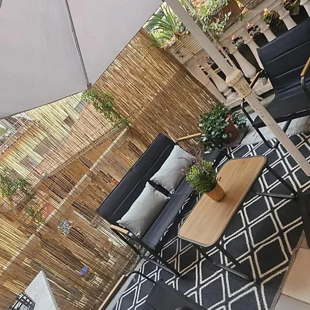 Lola's Centro Сasa de vacaciones *